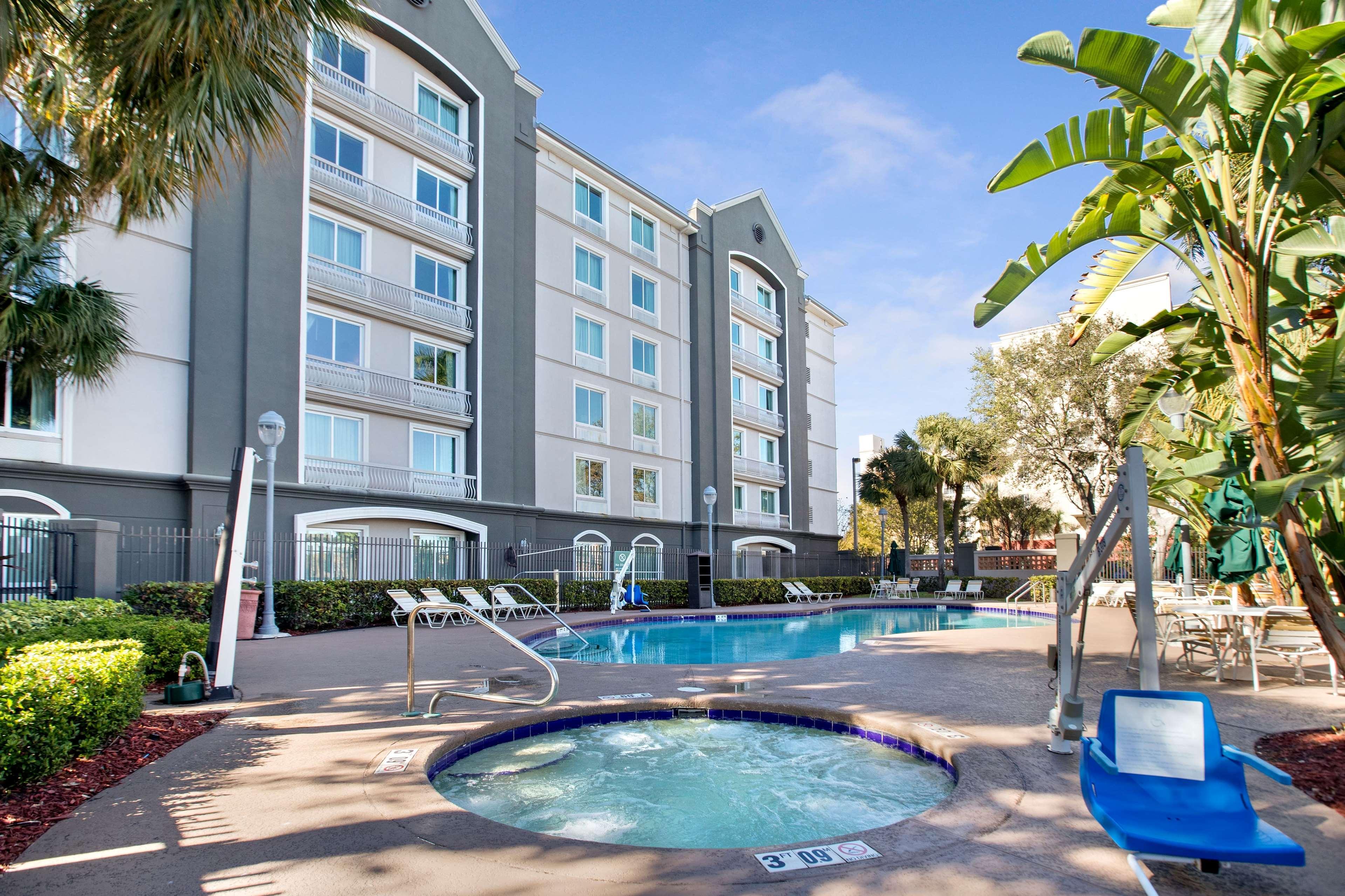 La Quinta By Wyndham Ft. Lauderdale Airport Hotel Hollywood Buitenkant foto